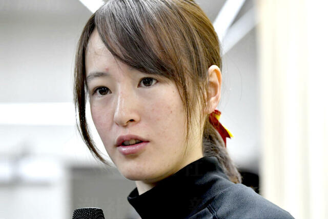 藤田菜七子 年収